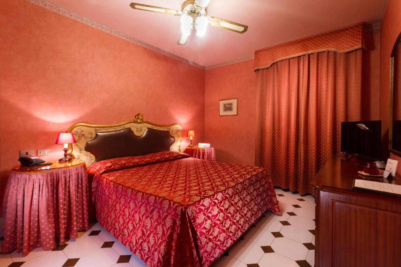 Park Hotel Villa Salzea Trofarello Екстериор снимка