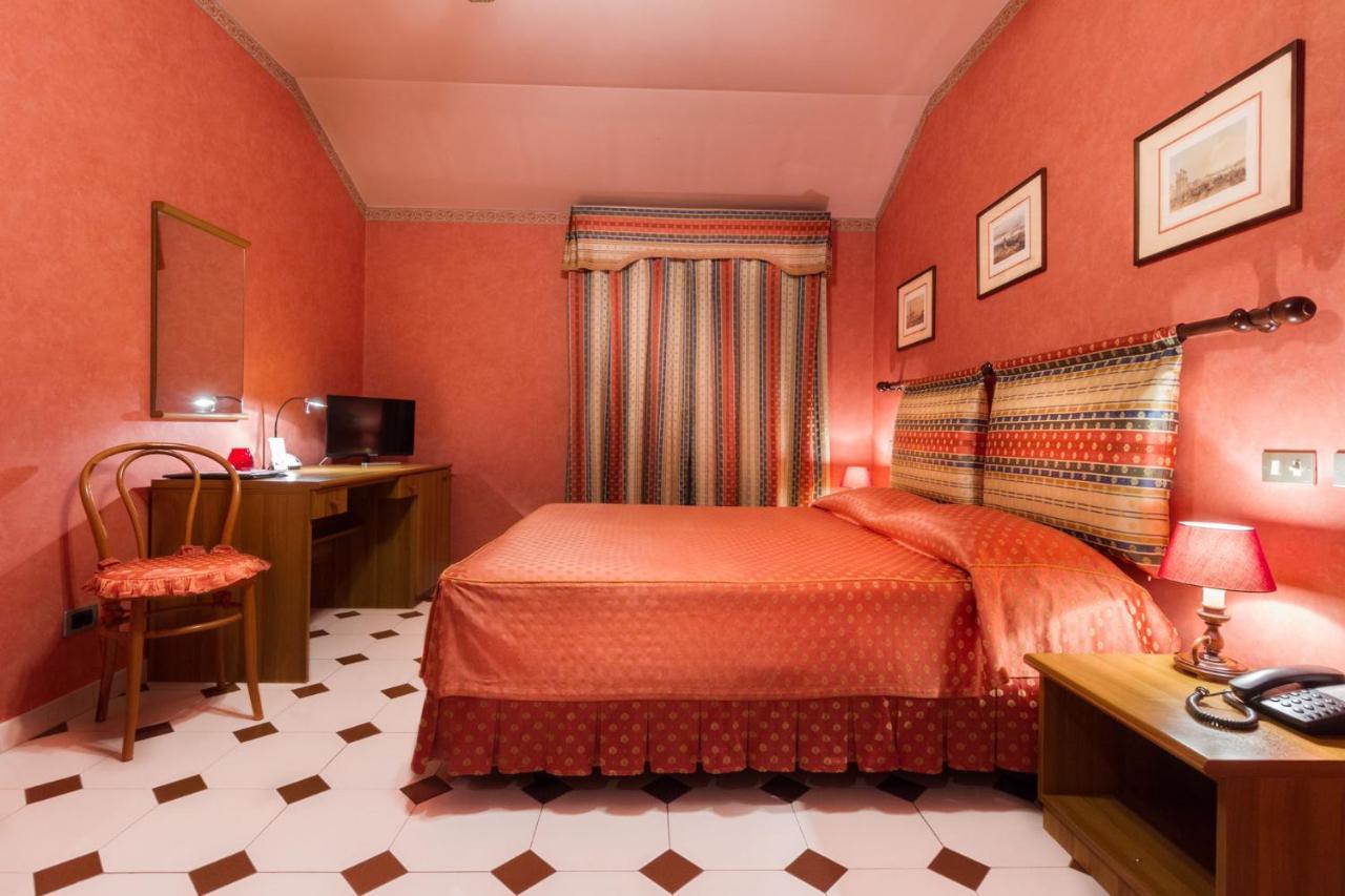Park Hotel Villa Salzea Trofarello Екстериор снимка